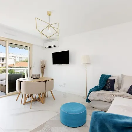 Balivia Furnished Flat 昂蒂布