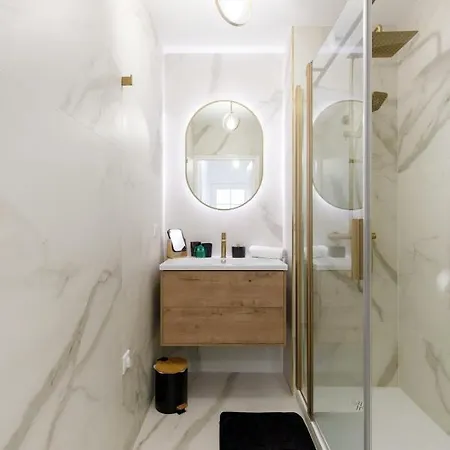 公寓 Balivia Furnished Flat 昂蒂布