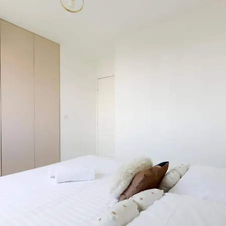 公寓 Balivia Furnished Flat 昂蒂布